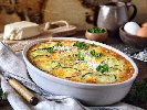Рецепта Бърза, лесна и вкусна запеканка с тиквички, сирене, кашкавал и яйца на фурна